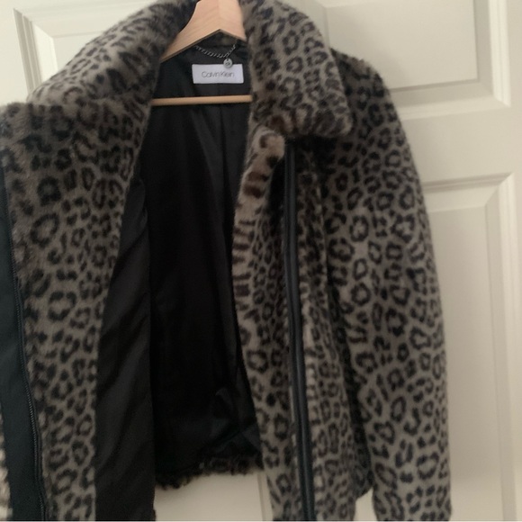 Calvin Klein Leopard Faux Fur Jacket - Picture 5 of 8